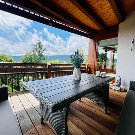 Ferienwohnung Panoramablick Mit Privatparkplatz, 2 Balkone Und 1,5 Baeder Titisee-Neustadt Exterior foto
