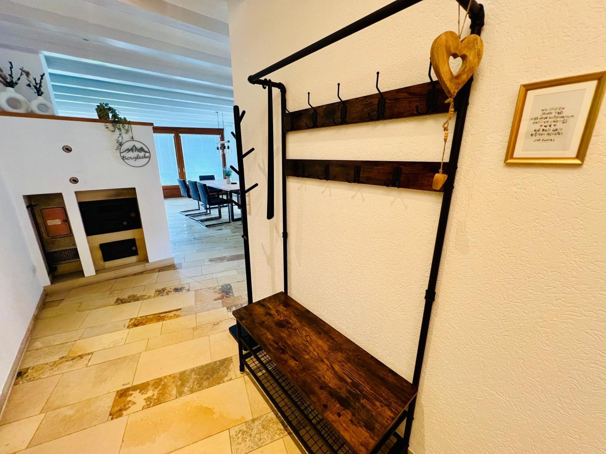 Ferienwohnung Panoramablick Mit Privatparkplatz, 2 Balkone Und 1,5 Baeder Titisee-Neustadt Exterior foto