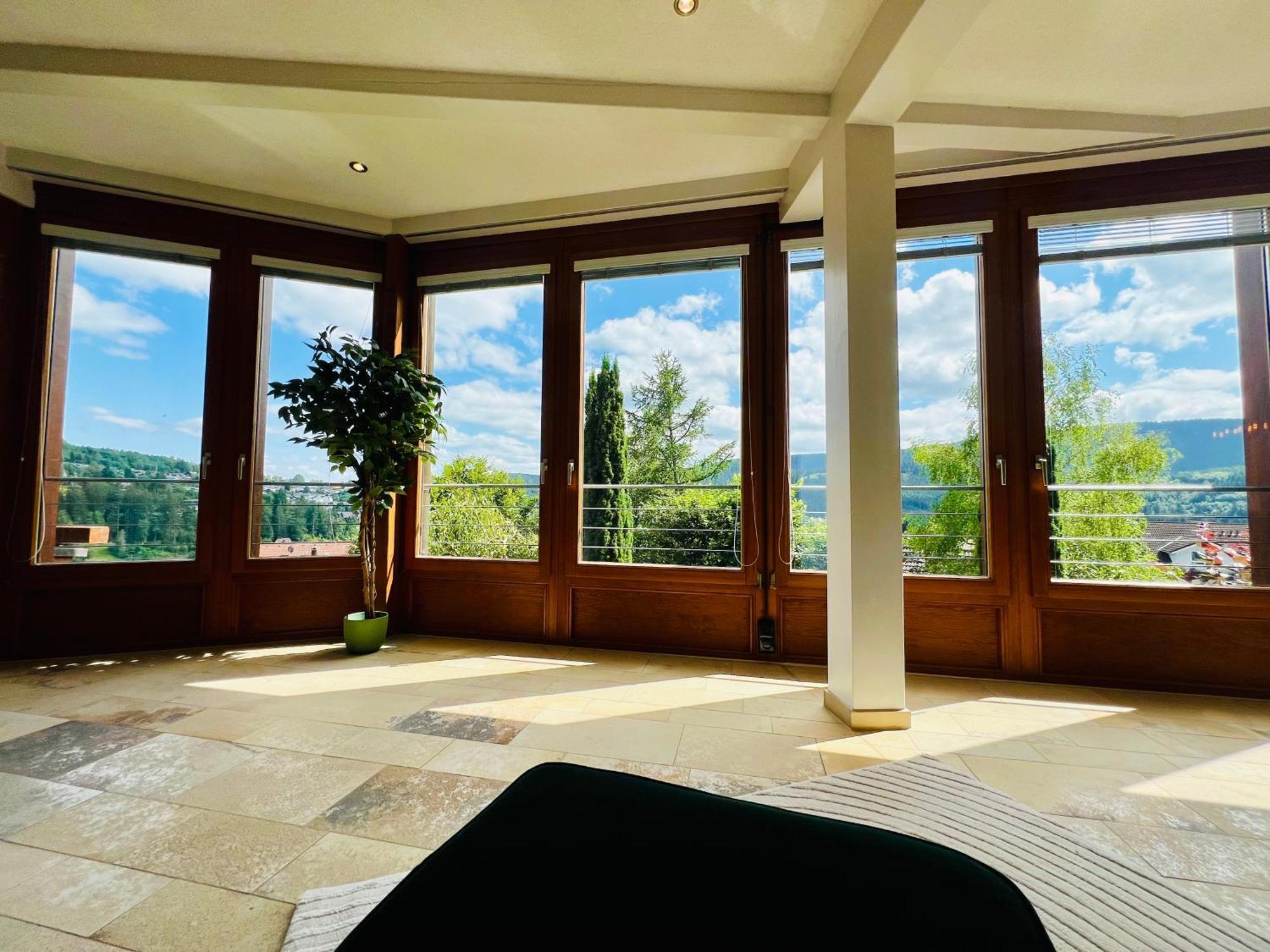 Ferienwohnung Panoramablick Mit Privatparkplatz, 2 Balkone Und 1,5 Baeder Titisee-Neustadt Exterior foto