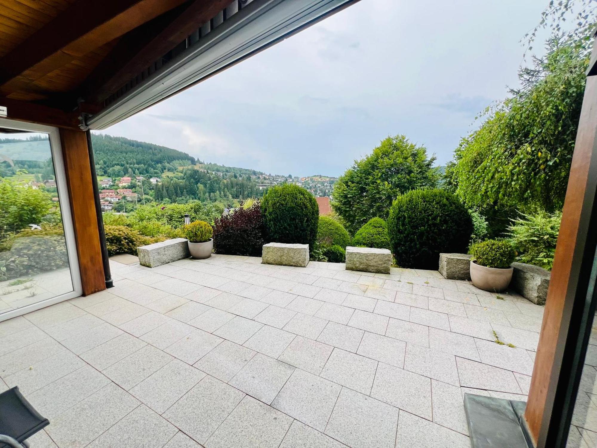 Ferienwohnung Panoramablick Mit Privatparkplatz, 2 Balkone Und 1,5 Baeder Titisee-Neustadt Exterior foto