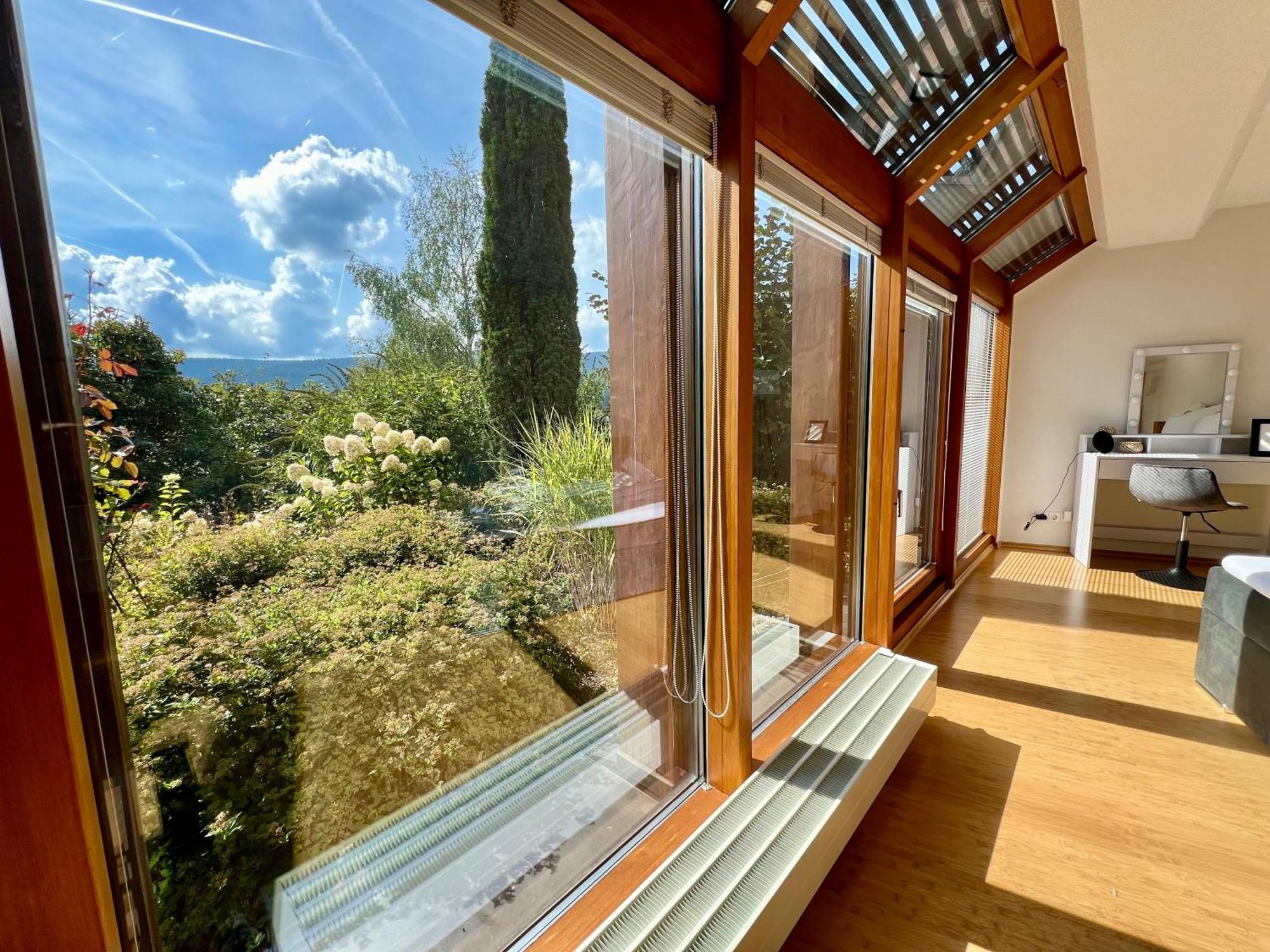 Ferienwohnung Panoramablick Mit Privatparkplatz, 2 Balkone Und 1,5 Baeder Titisee-Neustadt Exterior foto