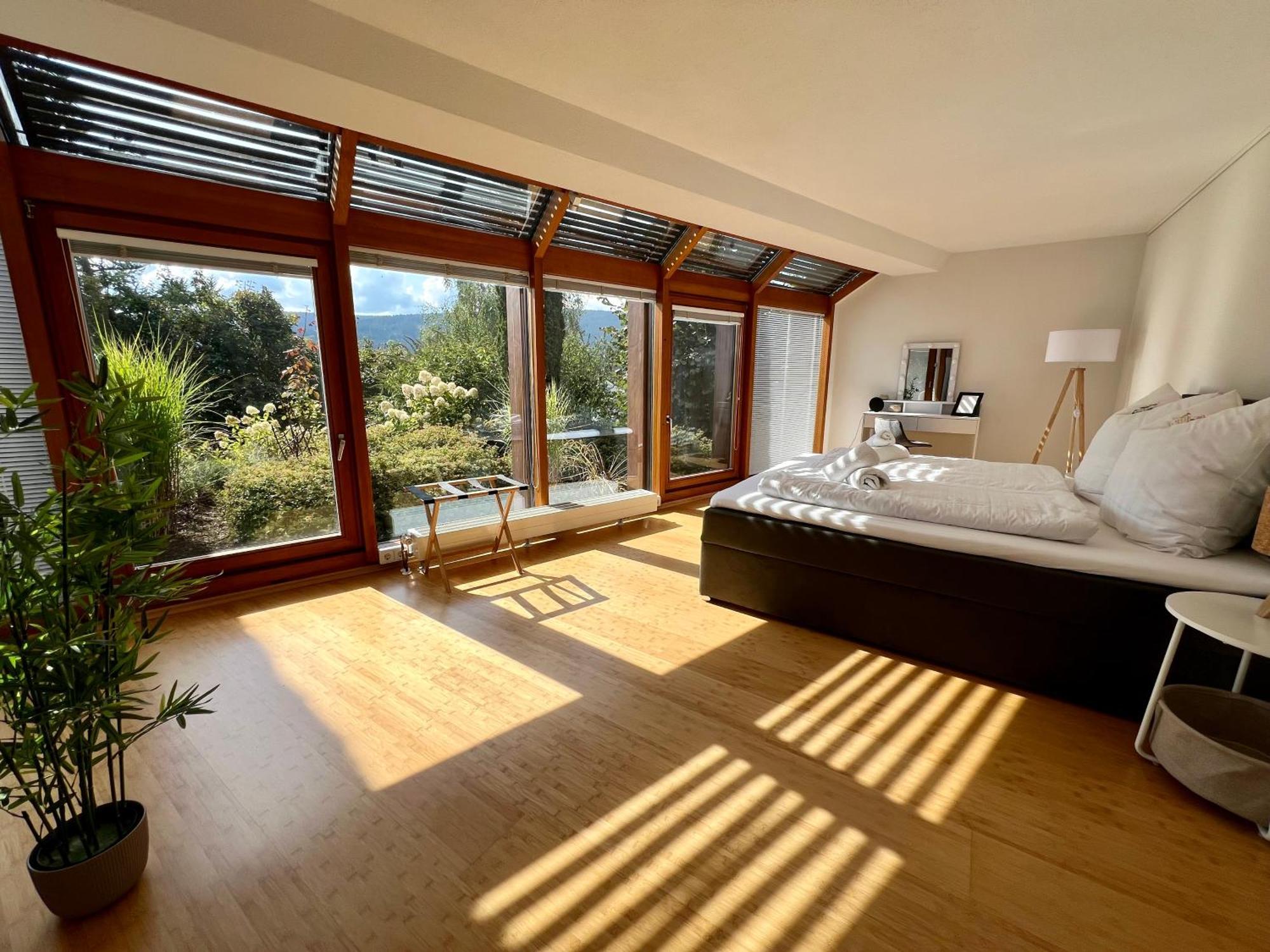 Ferienwohnung Panoramablick Mit Privatparkplatz, 2 Balkone Und 1,5 Baeder Titisee-Neustadt Exterior foto